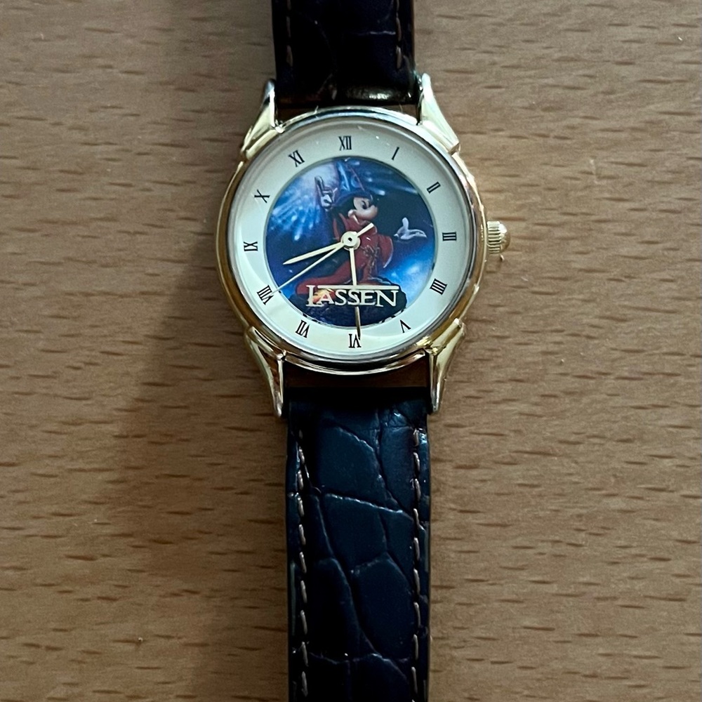 Vintage Lassen Disney Time Sorcerer Mickey Watch Roman Numerals - Picture 3 of 7